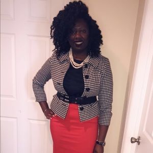 Meet your Posher, Geline